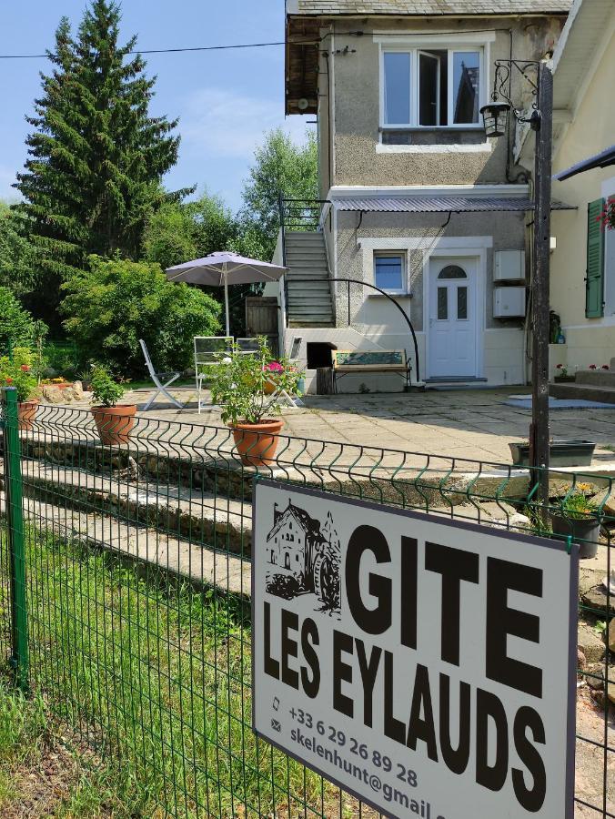 Gite Les Eylauds Pionsat Bagian luar foto